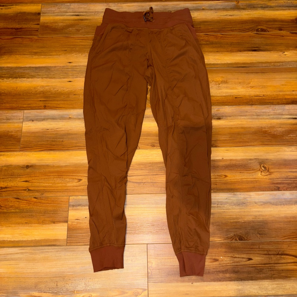 Lululemon Athletica Brown Sweatpants Slim Tapered Joggers